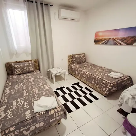 As Montenegro Guest house *