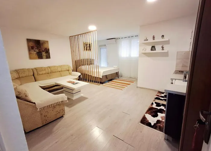 As Montenegro * Подгориця